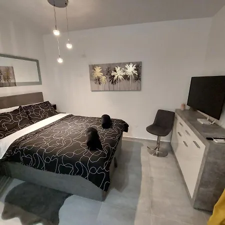 Stefan 1 Apartment Umag Exterior photo